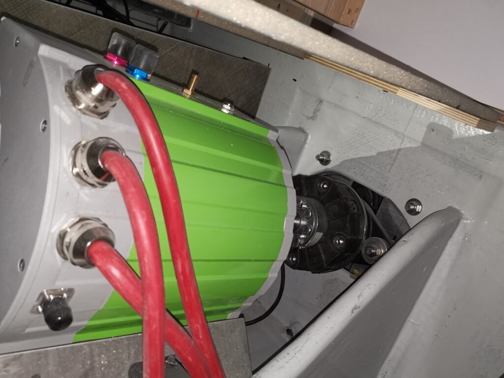 Moteur électrique propulsion bateau